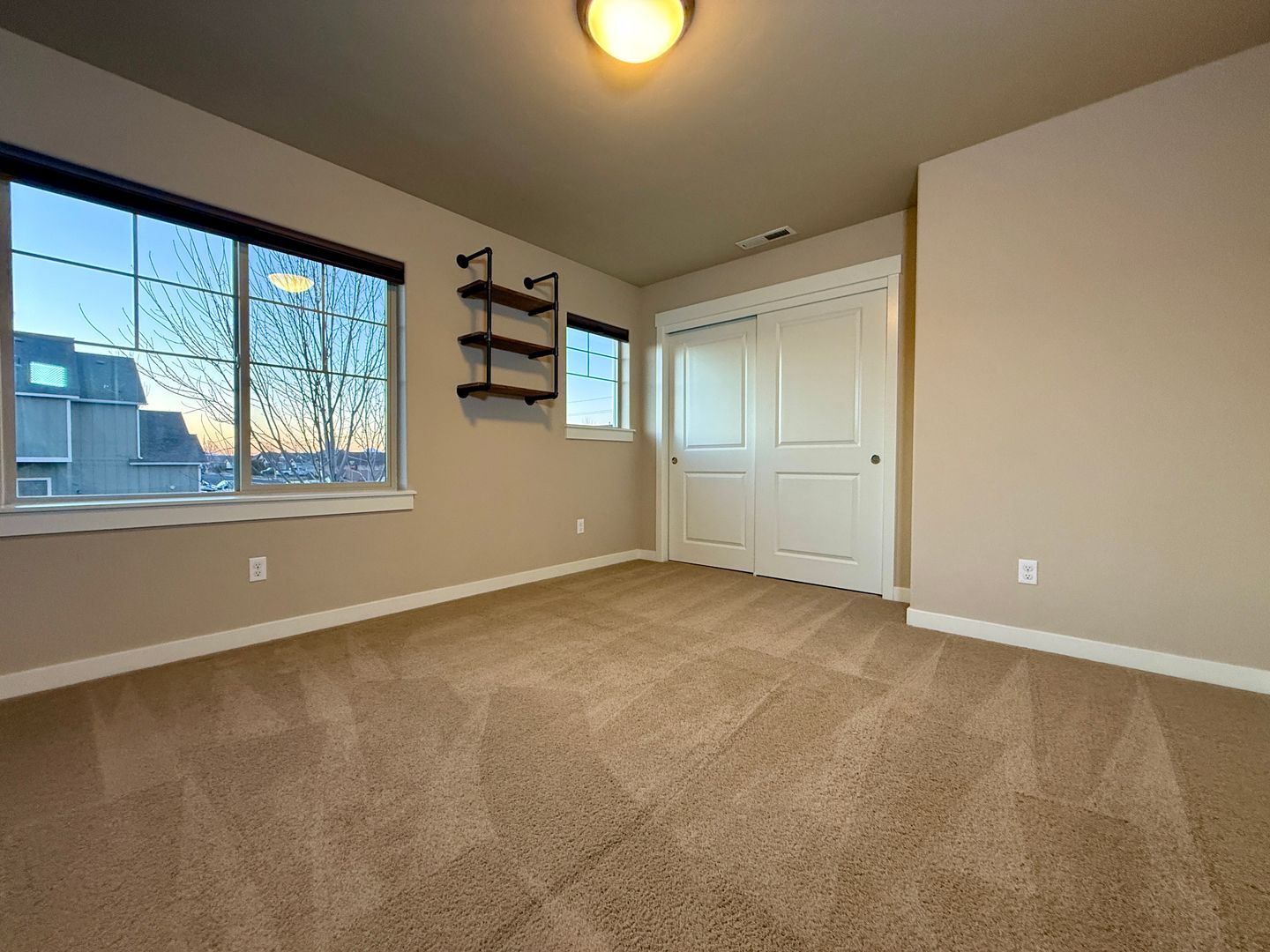 150 SW 30th St  - Redmond - Oregon - 3 bed, 3 bath rental property