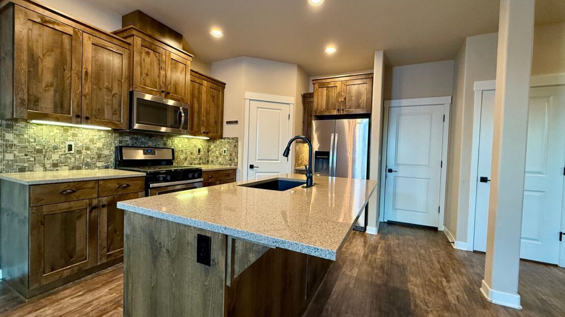 150 SW 30th St  - Redmond - Oregon - 3 bed, 3 bath rental property