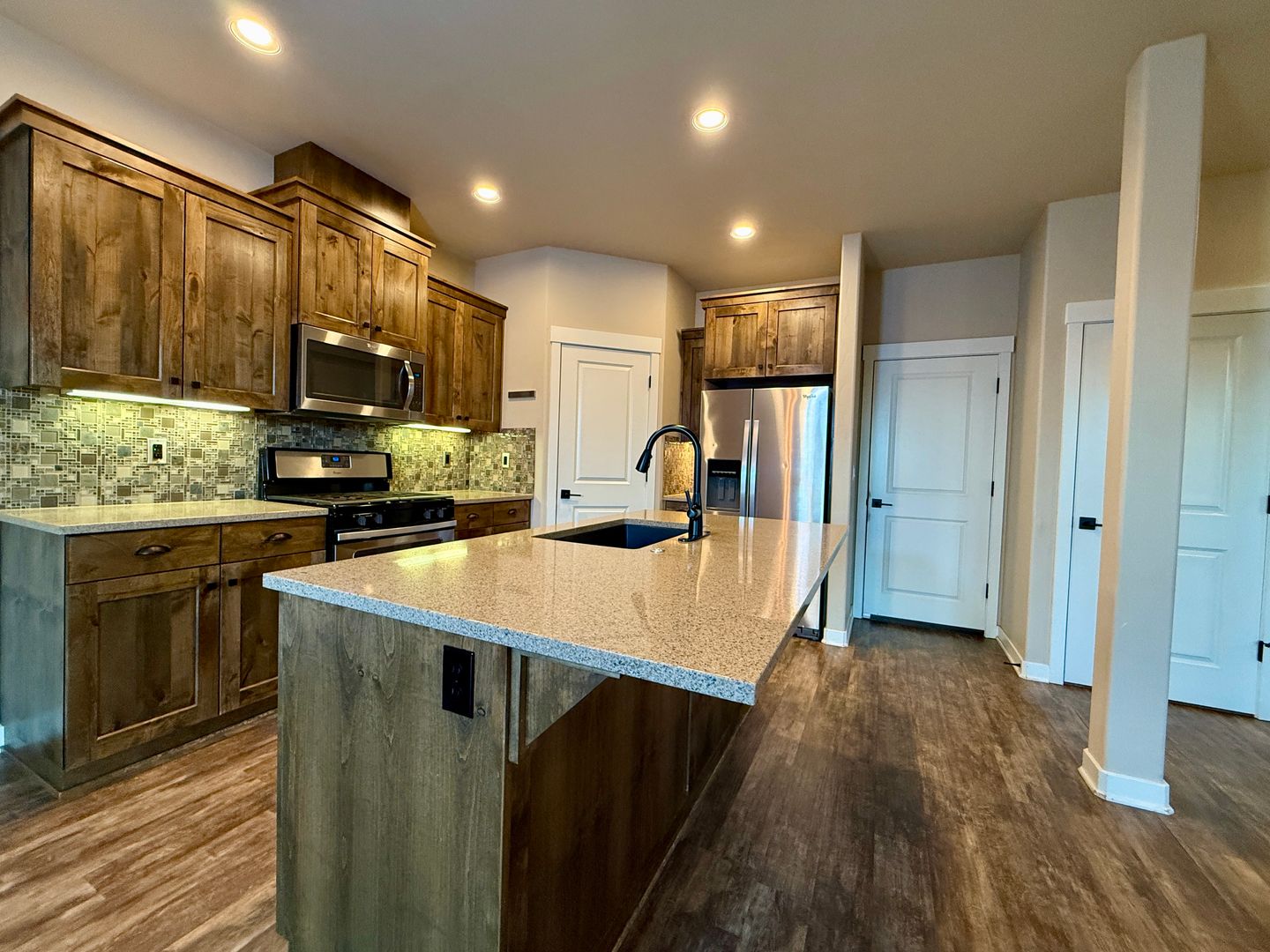 150 SW 30th St  - Redmond - Oregon - 3 bed, 3 bath rental property