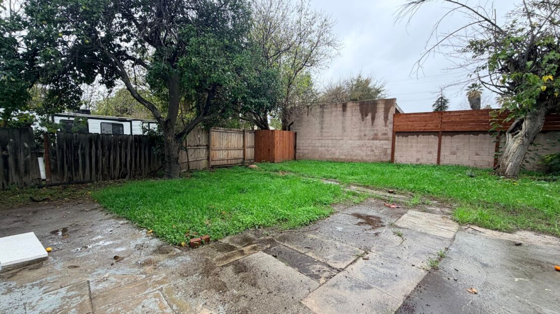 1550 N. Pershing Avenue - San Bernardino - California - 3 bed, 2 bath rental property