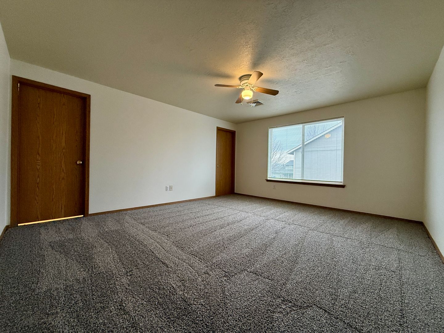 1551 NE 8th Street - Redmond - Oregon - 3 bed, 2.5 bath rental property