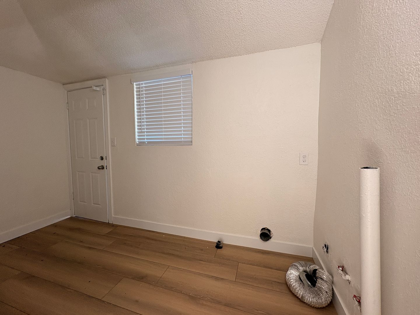 15635 Curtis Ave. #1 - Fontana - California - 2 bed, 1 bath rental property