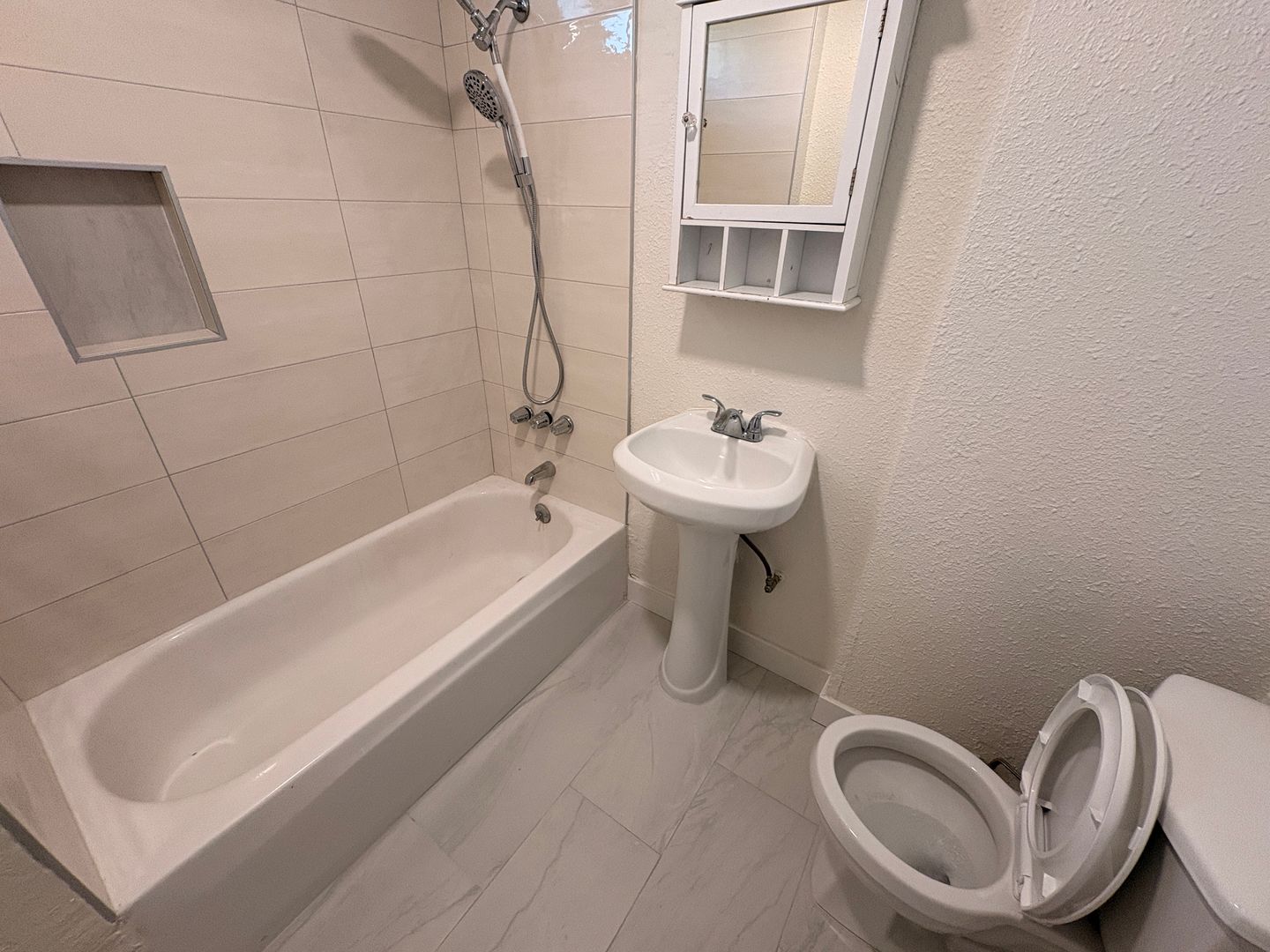 15635 Curtis Ave. #1 - Fontana - California - 2 bed, 1 bath rental property