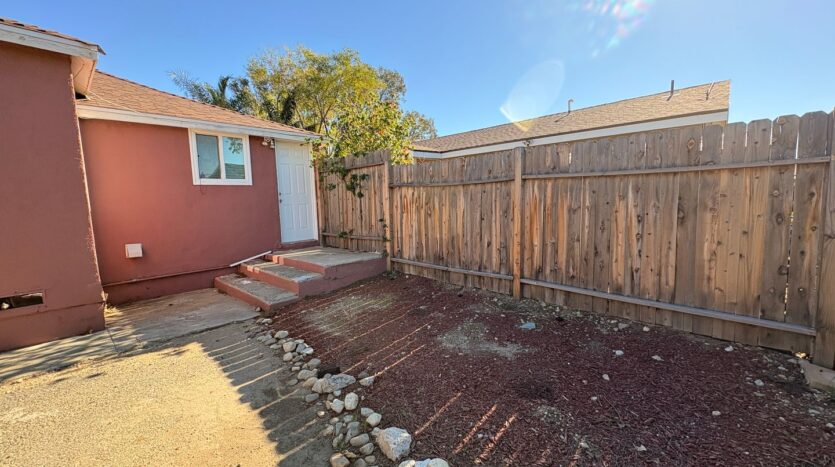 15635 Curtis Ave. #1 - Fontana - California - 2 bed, 1 bath rental property