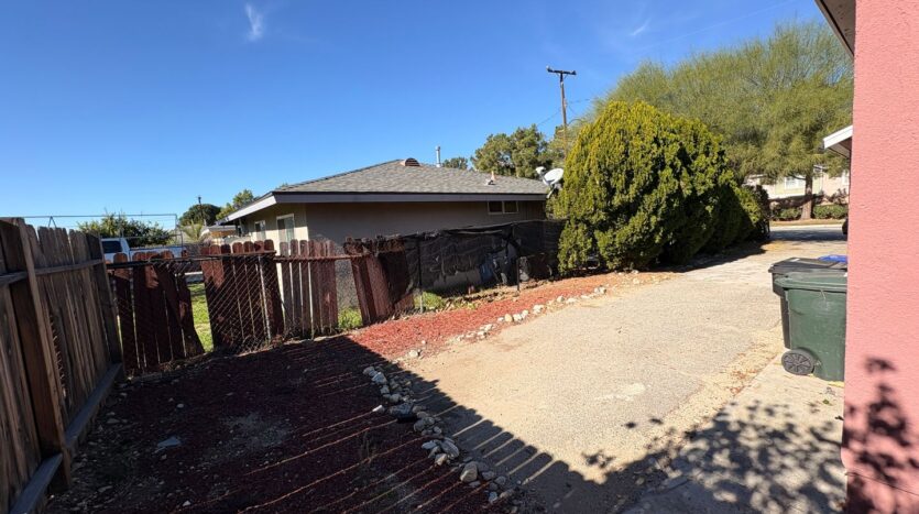 15635 Curtis Ave. #1 - Fontana - California - 2 bed, 1 bath rental property