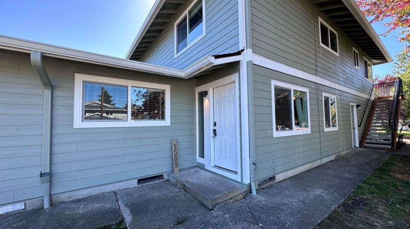 1589 NE Kane Dr  - Gresham - Oregon - 2 bed, 1 bath rental property