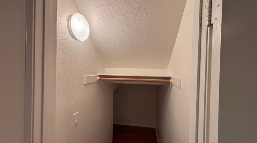 1606 Phoenix Ct - Chula Vista - California - 3 bed, 2.5 bath rental property