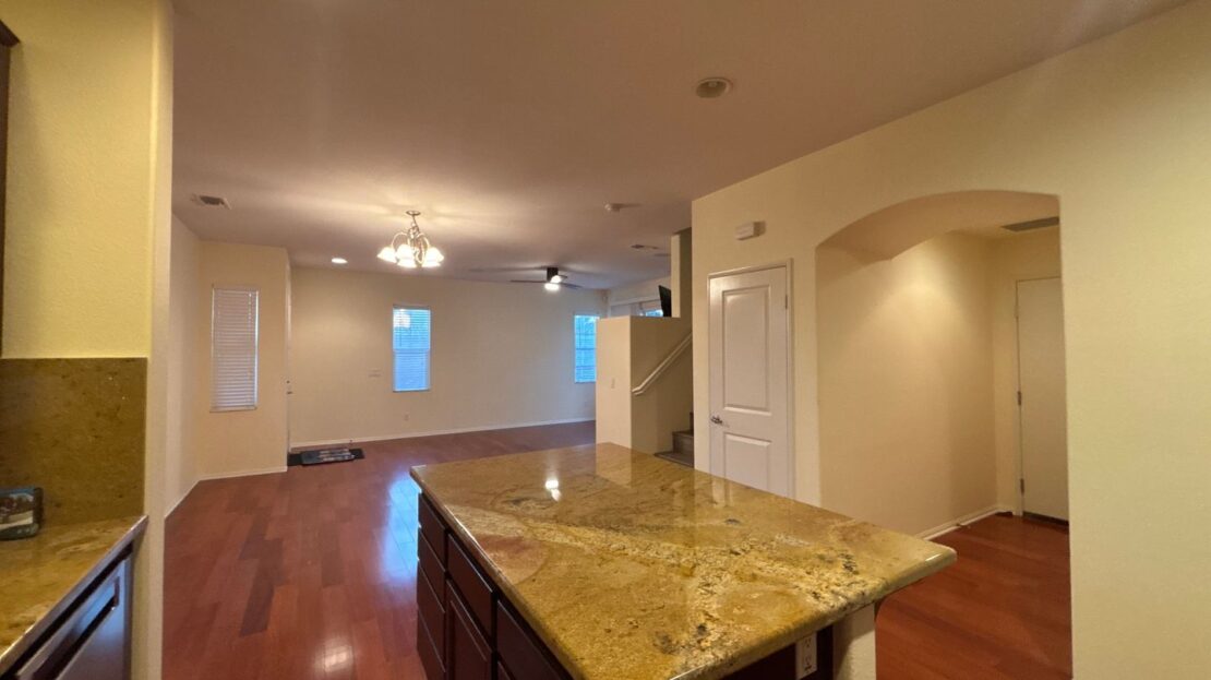 1606 Phoenix Ct - Chula Vista - California - 3 bed, 2.5 bath rental property