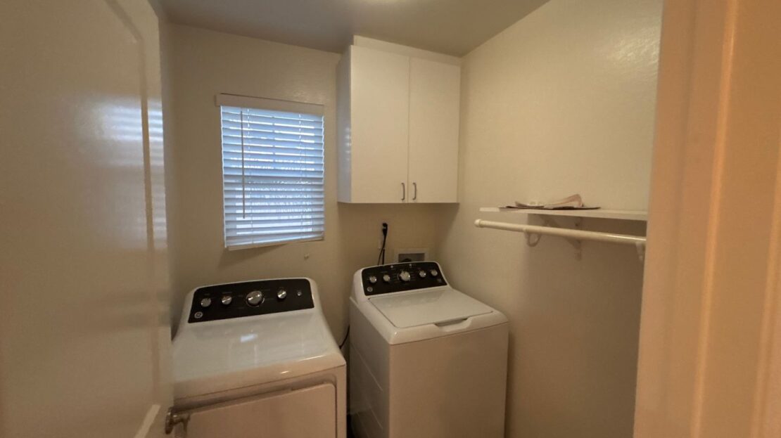 1606 Phoenix Ct - Chula Vista - California - 3 bed, 2.5 bath rental property