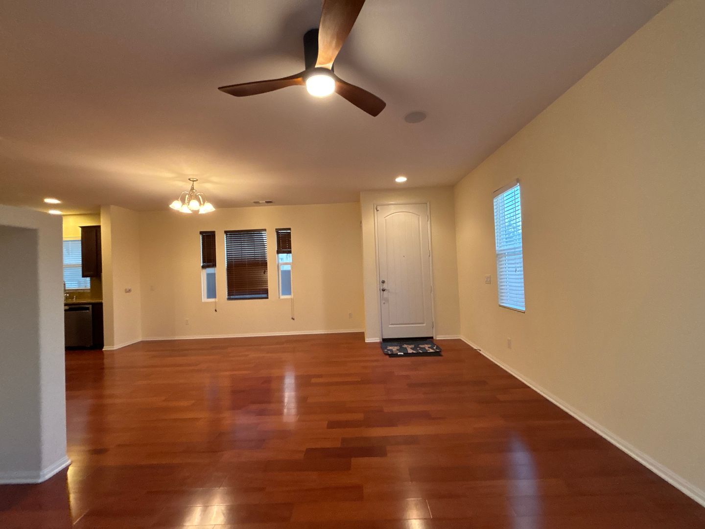 1606 Phoenix Ct - Chula Vista - California - 3 bed, 2.5 bath rental property