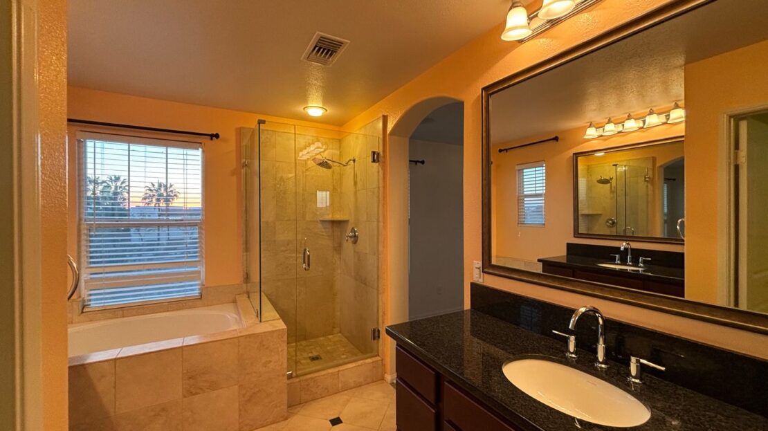 1606 Phoenix Ct - Chula Vista - California - 3 bed, 2.5 bath rental property