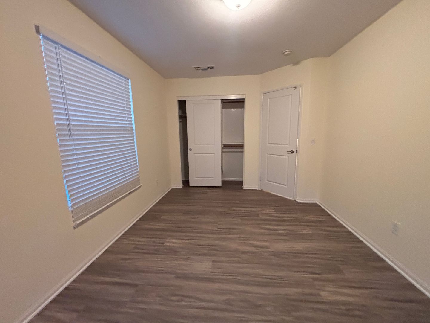 1606 Phoenix Ct - Chula Vista - California - 3 bed, 2.5 bath rental property