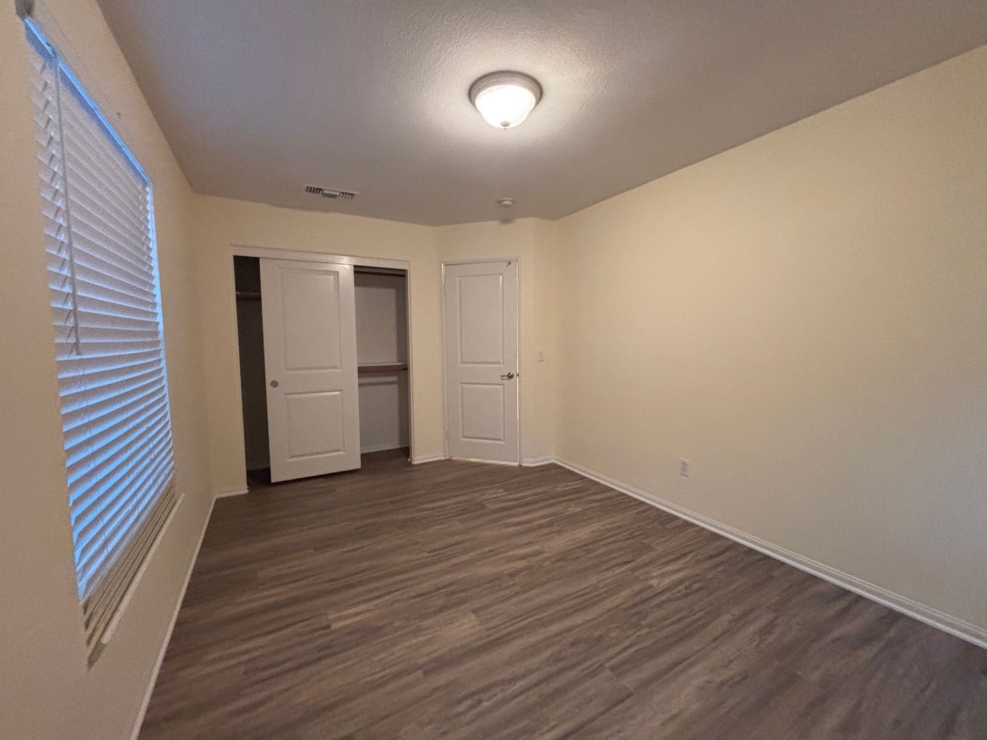 1606 Phoenix Ct - Chula Vista - California - 3 bed, 2.5 bath rental property