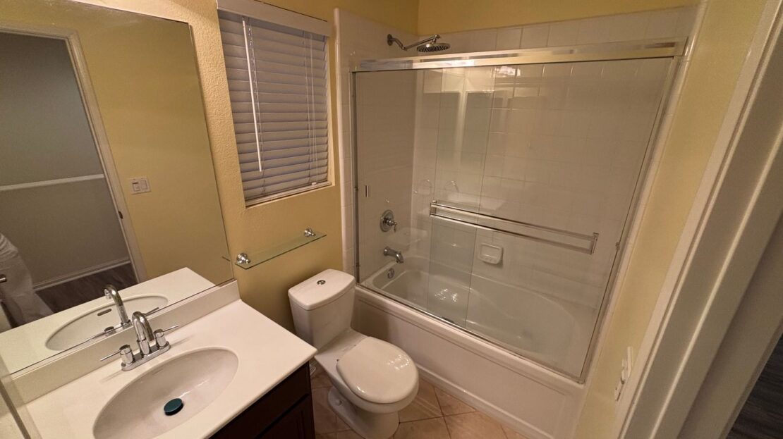 1606 Phoenix Ct - Chula Vista - California - 3 bed, 2.5 bath rental property