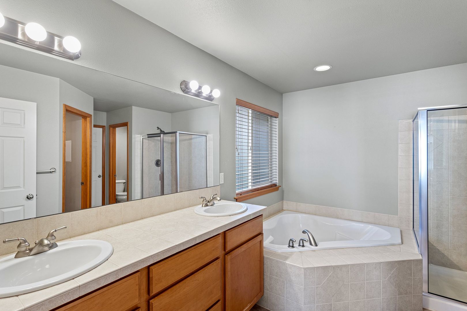 16112 40th Ave SE - Bothell - Washington - 4 bed, 2.5 bath rental property