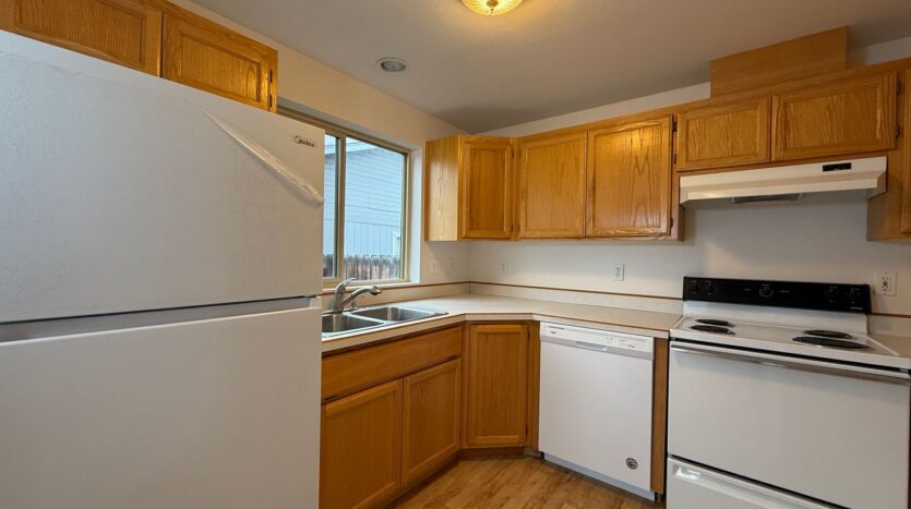 1614 SW Metolius Ave  Unit 1614 - Redmond - Oregon - 2 bed, 2 bath rental property
