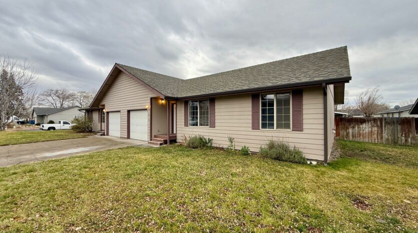 1616 SW Metolius Ave  Unit 1616 - Redmond - Oregon - 2 bed, 2 bath rental property