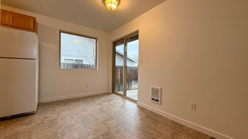 1616 SW Metolius Ave  Unit 1616 - Redmond - Oregon - 2 bed, 2 bath rental property