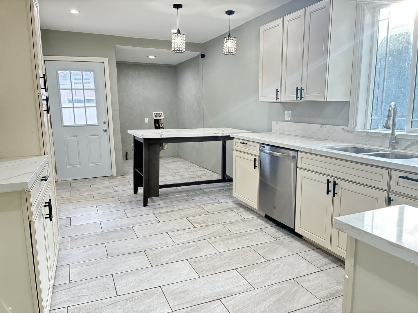 162-164 E. M Street - Colton - California - 3 bed, 1 bath rental property