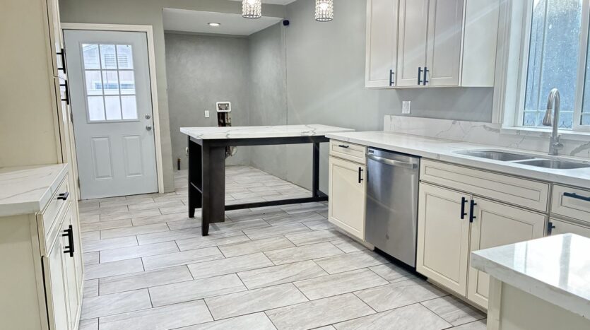 162-164 E. M Street - Colton - California - 3 bed, 1 bath rental property