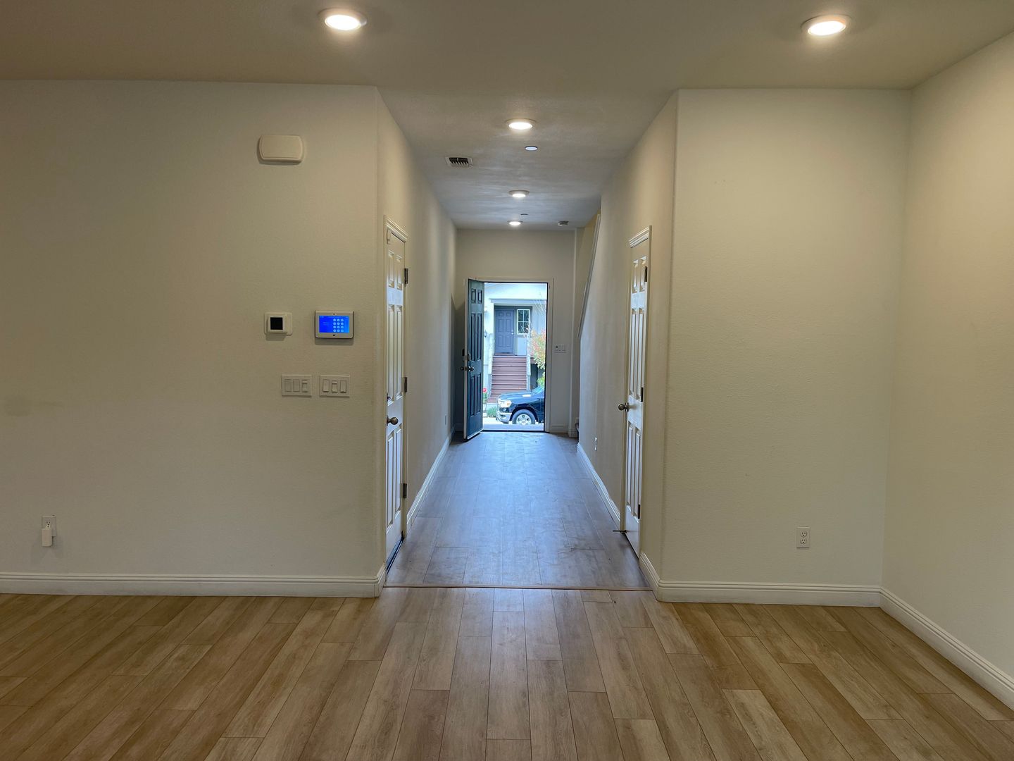 1624 Silvershire Dr - Stockton - California - 3 bed, 3 bath rental property