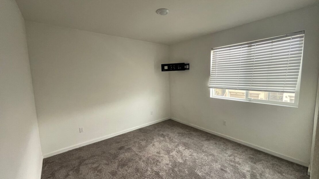 1624 Silvershire Dr - Stockton - California - 3 bed, 3 bath rental property