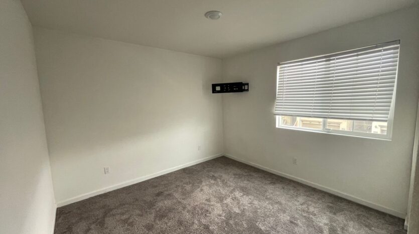 1624 Silvershire Dr - Stockton - California - 3 bed, 3 bath rental property