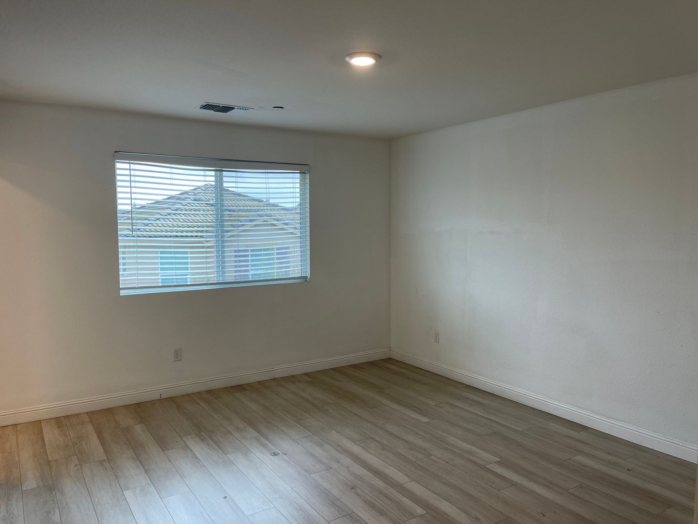 1624 Silvershire Dr - Stockton - California - 3 bed, 3 bath rental property