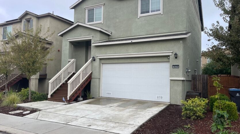 1624 Silvershire Dr - Stockton - California - 3 bed, 3 bath rental property