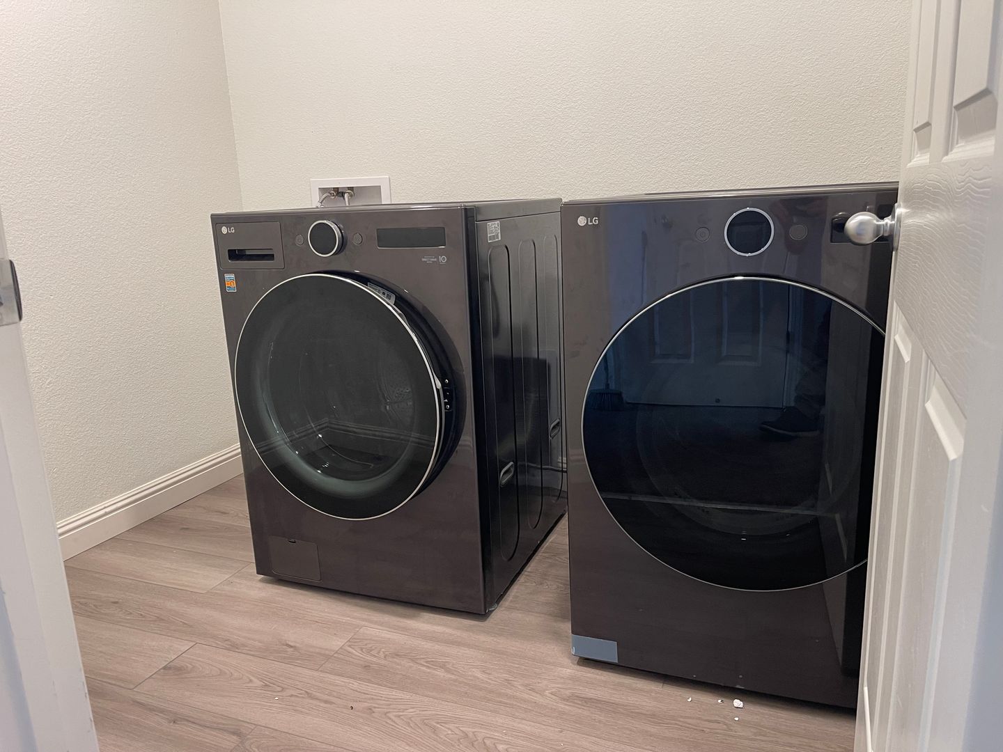 1624 Silvershire Dr - Stockton - California - 3 bed, 3 bath rental property