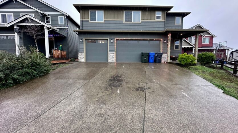 165 NE Overlook Ct   Unit B - Estacada - Oregon - 2 bed, 1 bath rental property