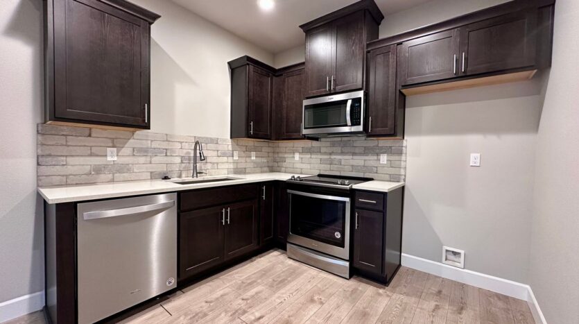 165 NE Overlook Ct   Unit B - Estacada - Oregon - 2 bed, 1 bath rental property