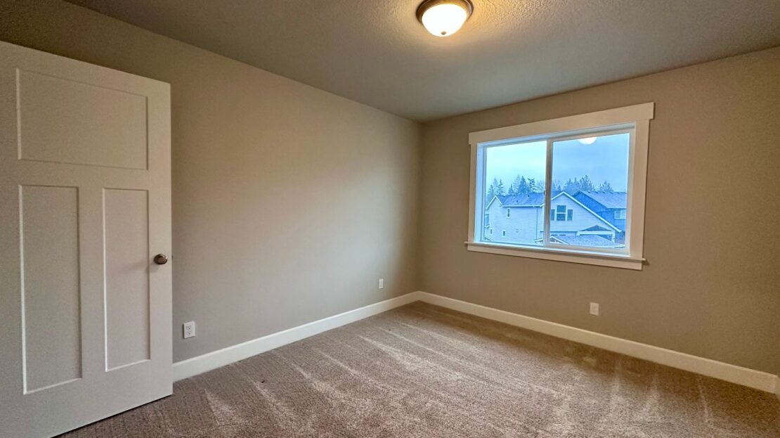 165 NE Overlook Ct   Unit B - Estacada - Oregon - 2 bed, 1 bath rental property