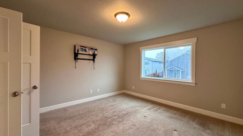 165 NE Overlook Ct   Unit B - Estacada - Oregon - 2 bed, 1 bath rental property