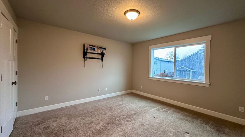 165 NE Overlook Ct   Unit B - Estacada - Oregon - 2 bed, 1 bath rental property
