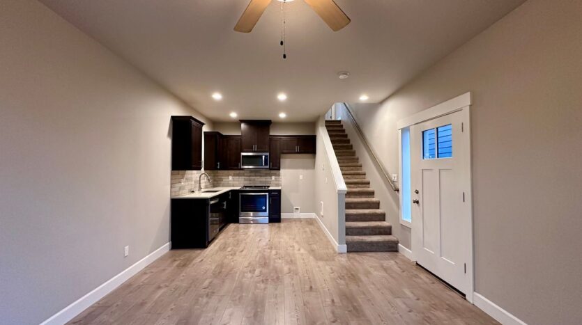 165 NE Overlook Ct   Unit B - Estacada - Oregon - 2 bed, 1 bath rental property