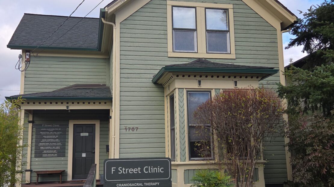 1707 F St.  B (Upper Right) - Bellingham - Washington - 3 bed, 2 bath rental property