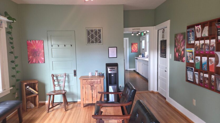 1707 F St.  B (Upper Right) - Bellingham - Washington - 3 bed, 2 bath rental property