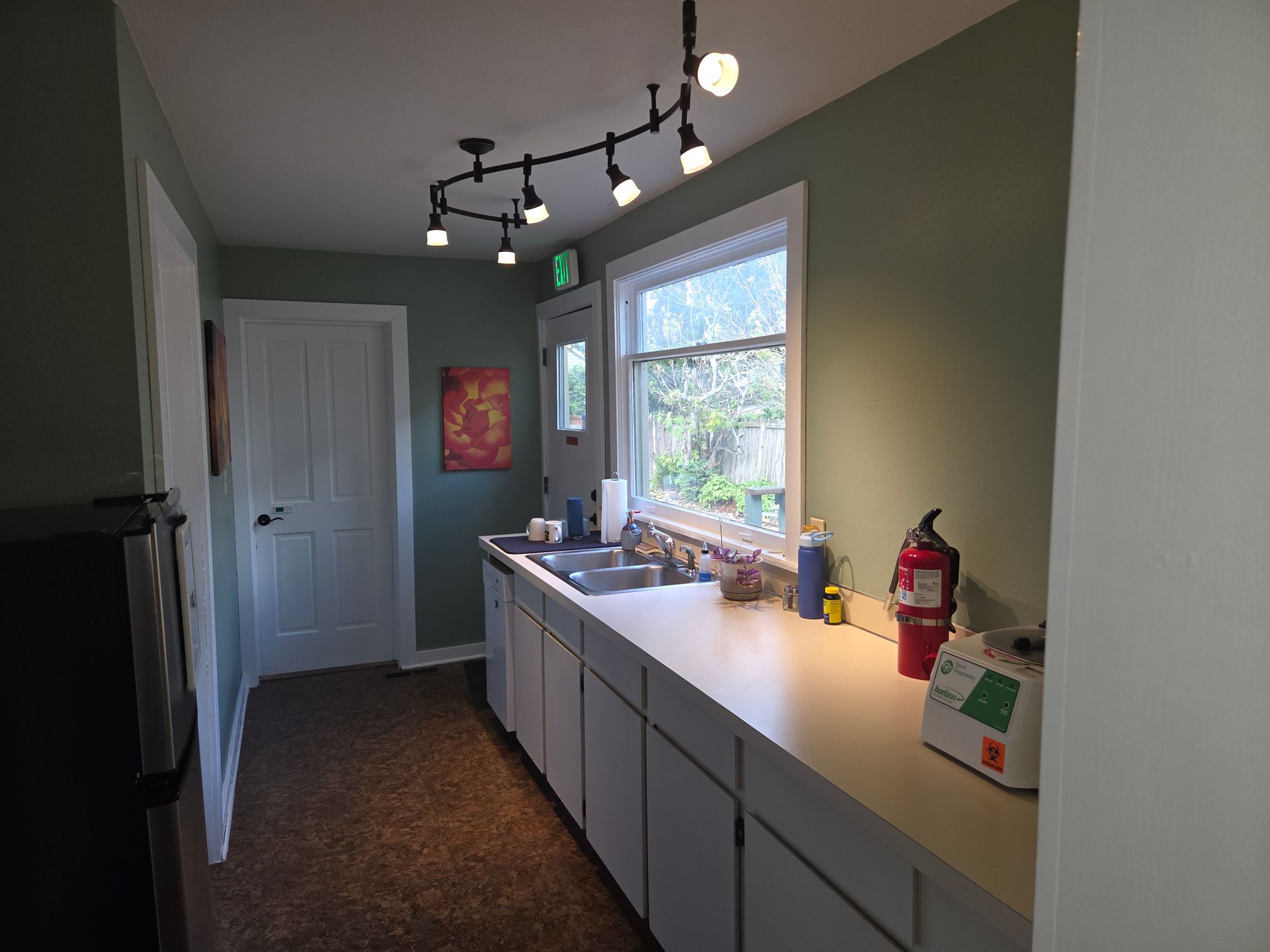 1707 F St.  B (Upper Right) - Bellingham - Washington - 3 bed, 2 bath rental property