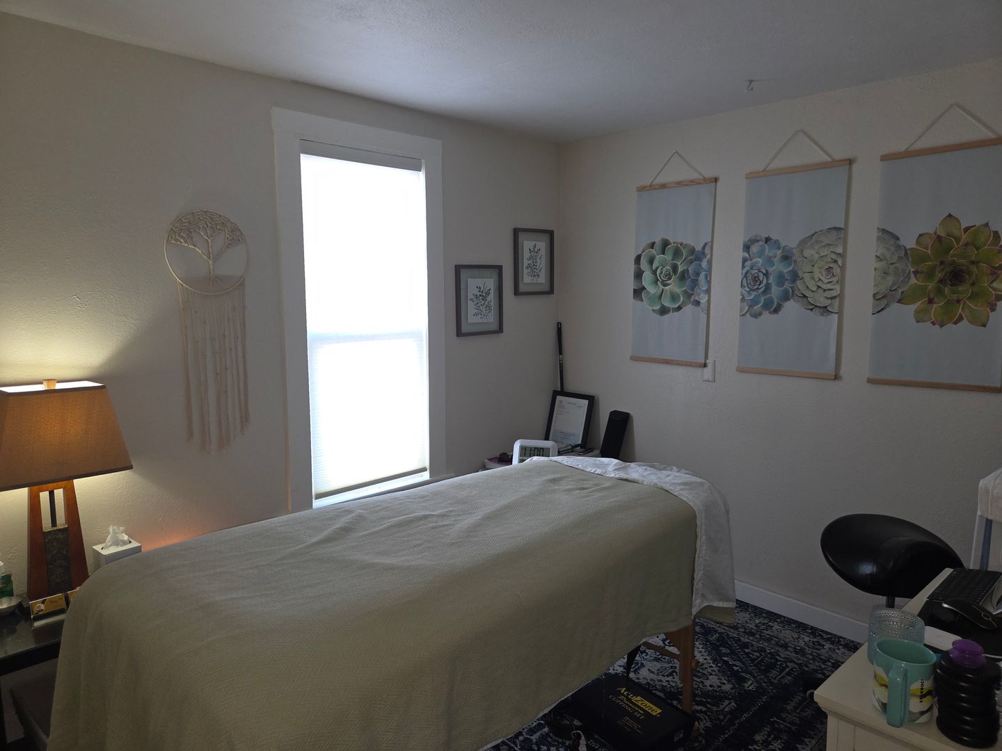 1707 F St.  B (Upper Right) - Bellingham - Washington - 3 bed, 2 bath rental property