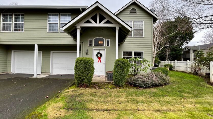 17200 SE 26th Dr - Vancouver - Washington - 3 bed, 2.5 bath rental property