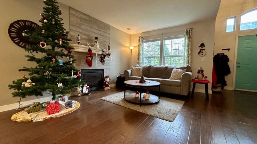 17200 SE 26th Dr - Vancouver - Washington - 3 bed, 2.5 bath rental property