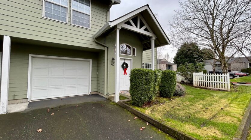 17200 SE 26th Dr - Vancouver - Washington - 3 bed, 2.5 bath rental property