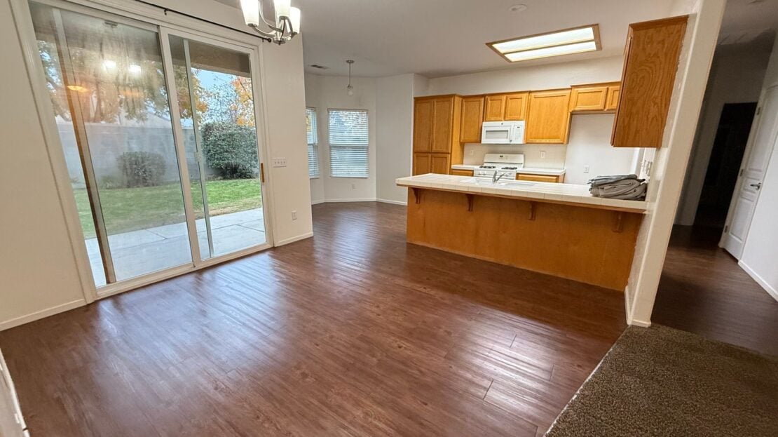 1765 Malvasia Avenue - Tulare - California - 3 bed, 2 bath rental property