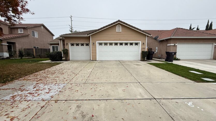 1765 Malvasia Avenue - Tulare - California - 3 bed, 2 bath rental property