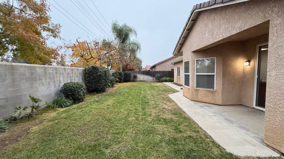 1765 Malvasia Avenue - Tulare - California - 3 bed, 2 bath rental property
