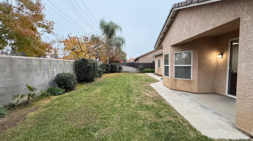 1765 Malvasia Avenue - Tulare - California - 3 bed, 2 bath rental property