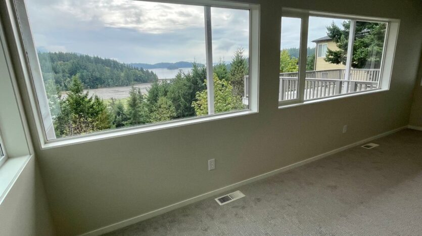 213 Sea Pines Ln. - Bellingham - Washington - 3 bed, 3.5 bath rental property