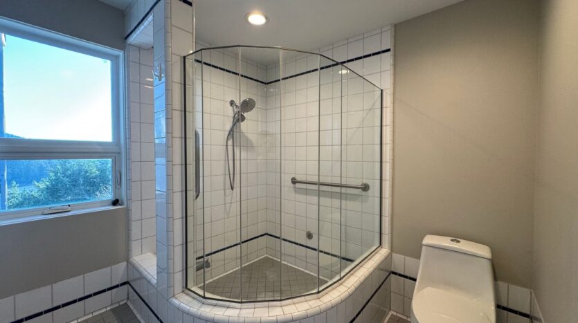 213 Sea Pines Ln. - Bellingham - Washington - 3 bed, 3.5 bath rental property