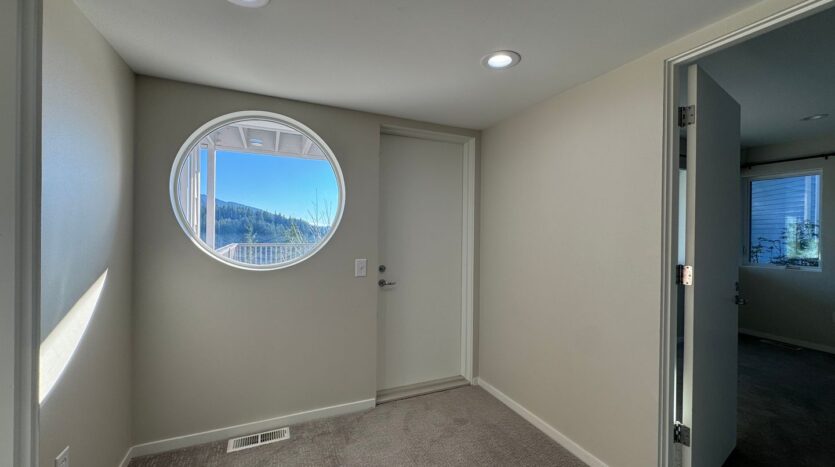 213 Sea Pines Ln. - Bellingham - Washington - 3 bed, 3.5 bath rental property